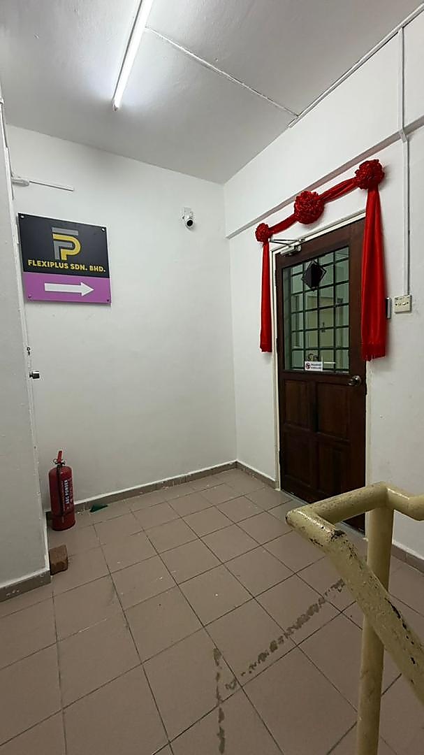 Office Entrance Lobby